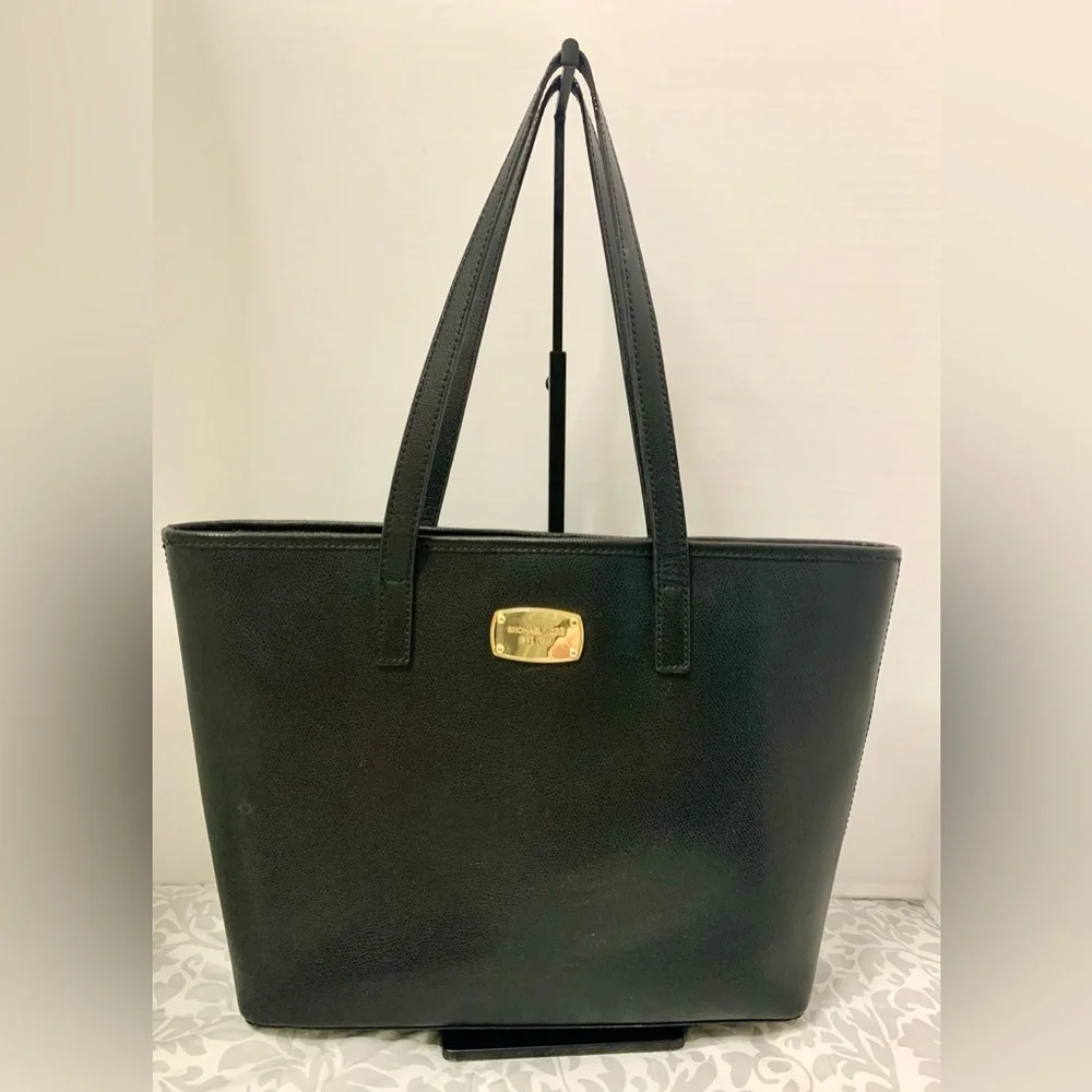 Michael Kors Tote - Picture 2 of 8